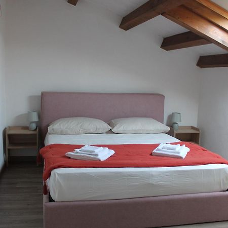 Mondello Apartment Bagian luar foto