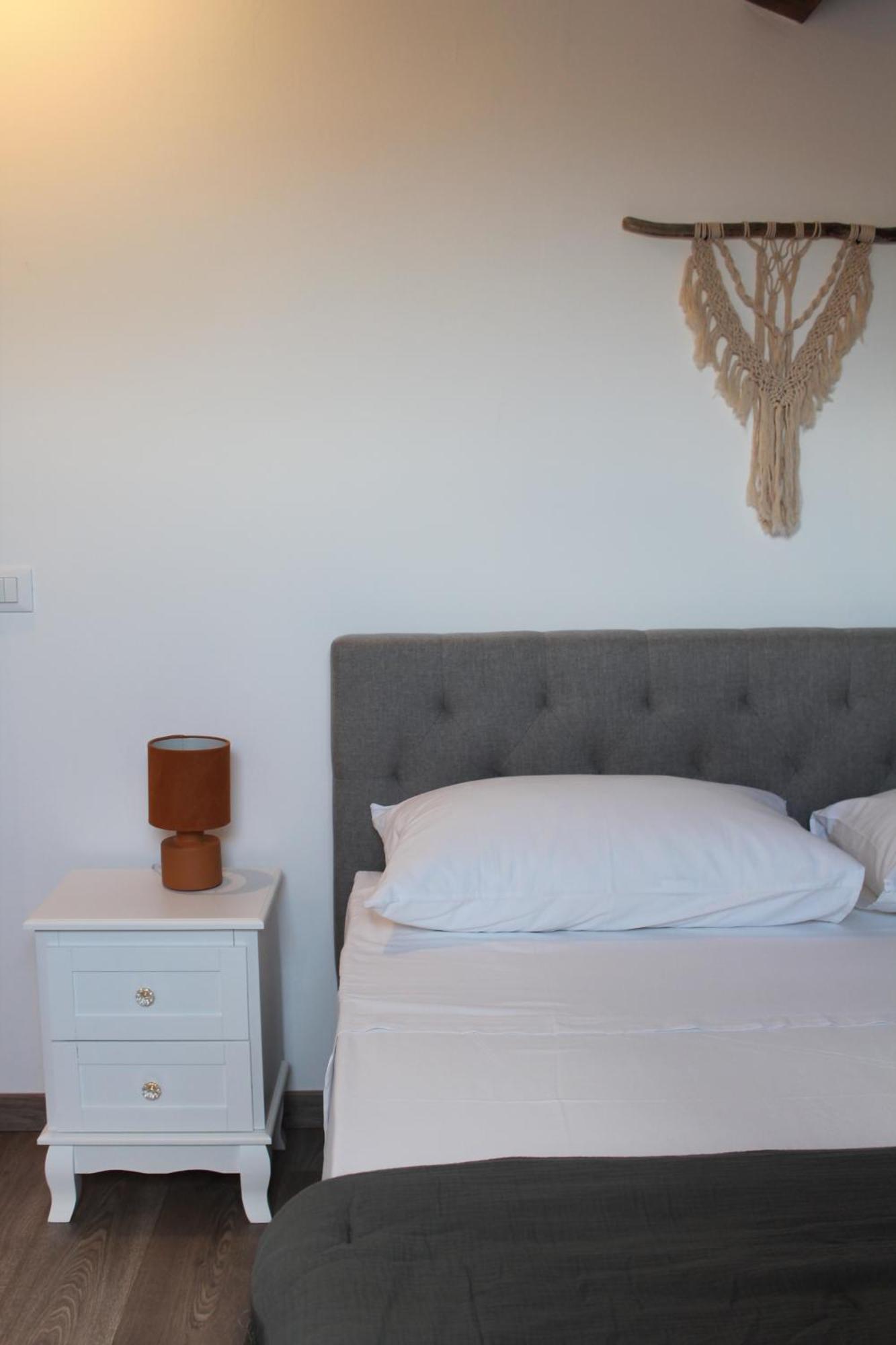 Mondello Apartment Bagian luar foto